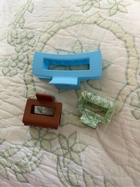 Set of 3 Trendy Hair Claw Clips - Blue, Brown & Green Marble